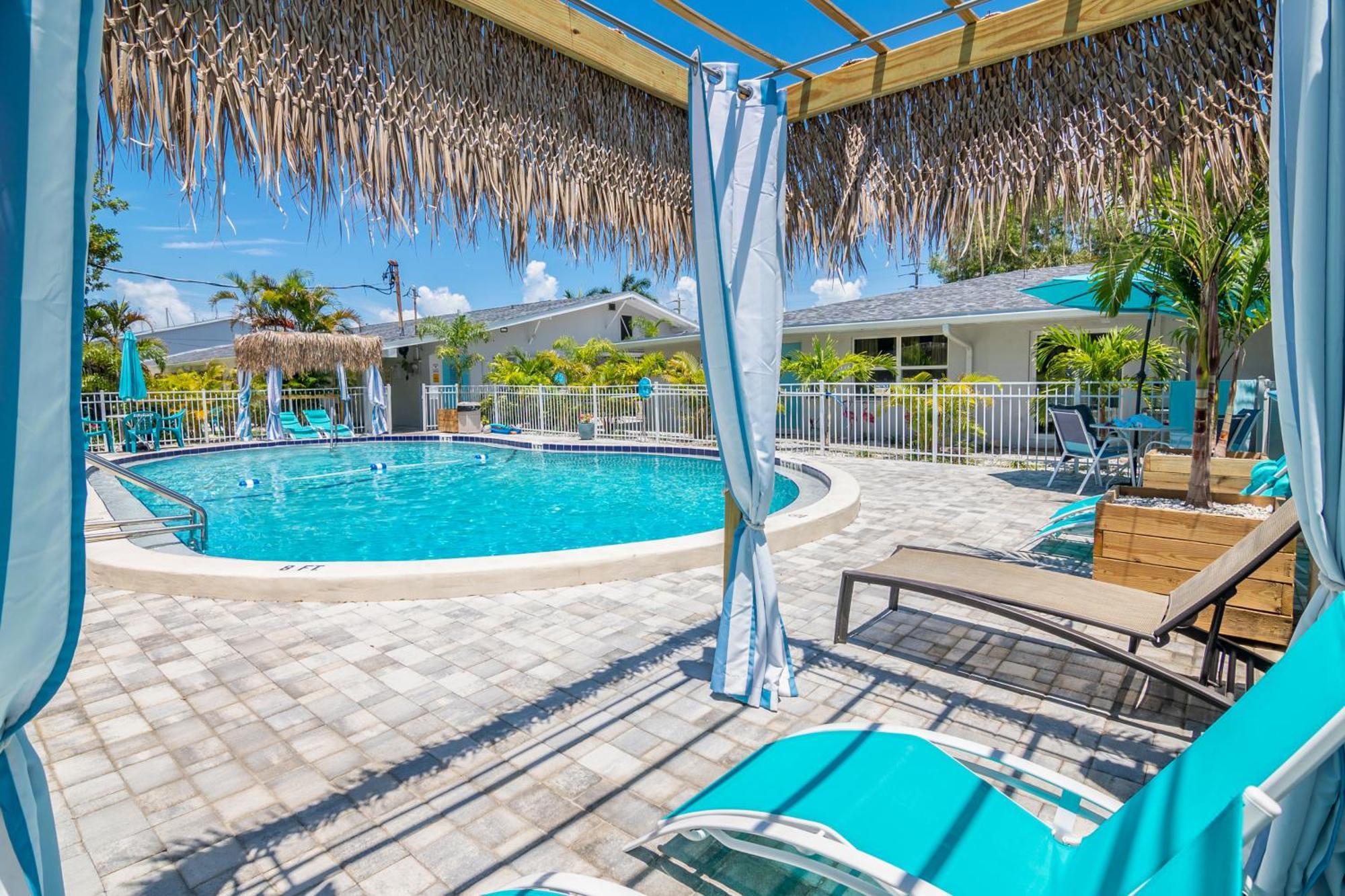Gasthof Latitude 26 Waterfront Boutique - Myers 2*